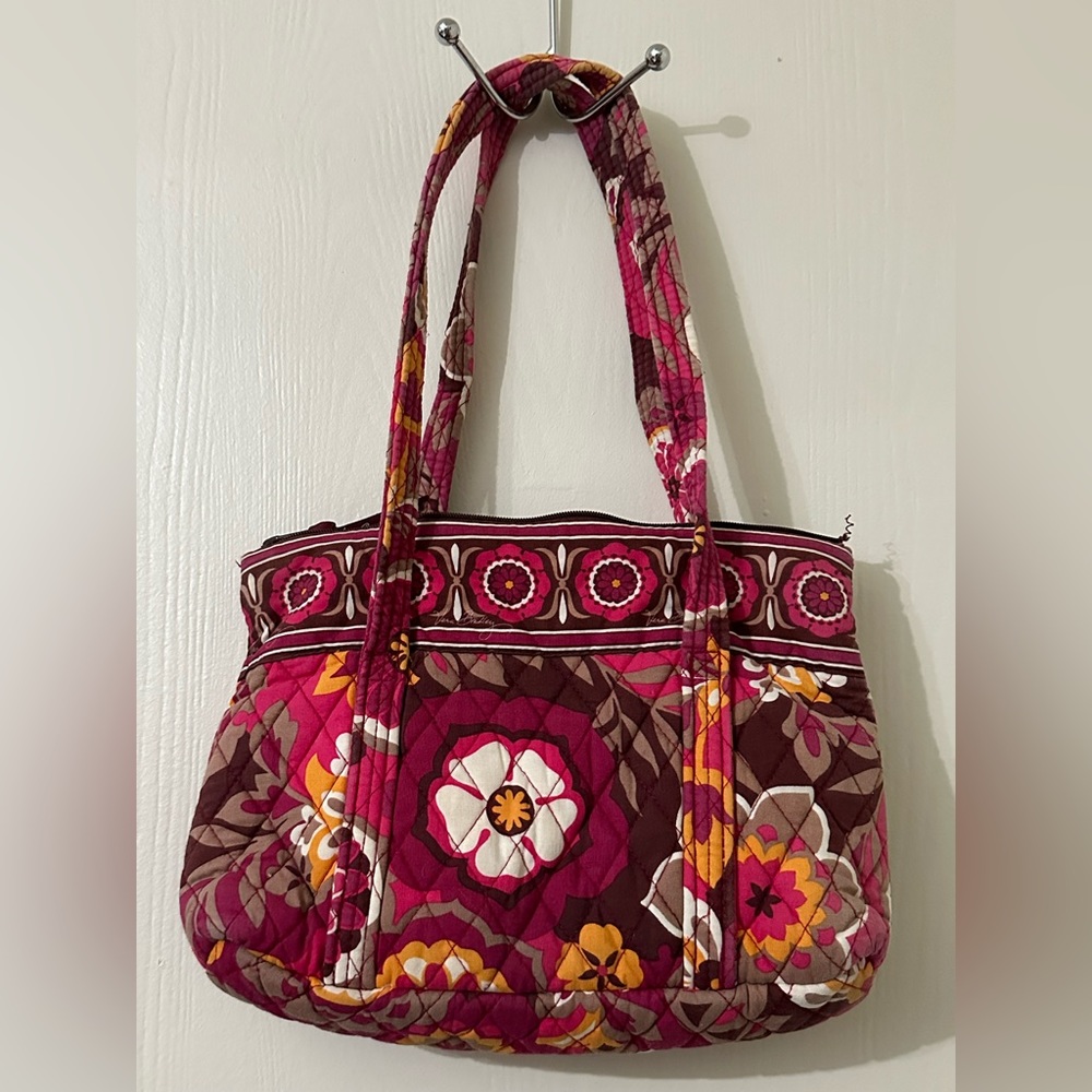 Vera Bradley  Floral Quilted Small Shoulder Handbag Purse Pre Owned
